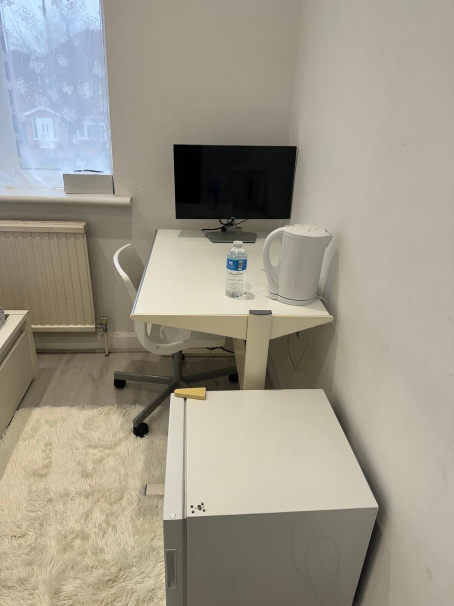 Single Room Canvey Island Екстериор снимка